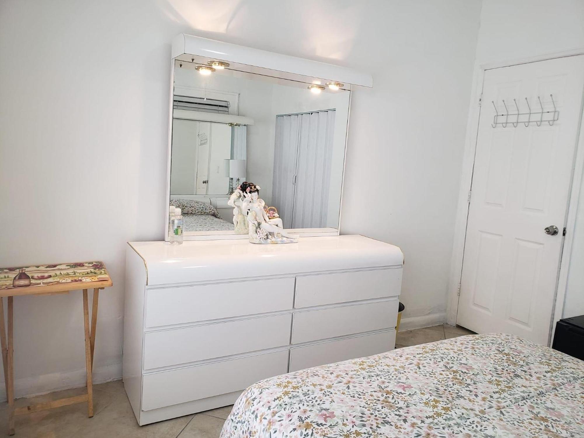 B1 Best Value On Private Bedroom With Private Bathroom In Little Havana, ไมอามี ภายนอก รูปภาพ