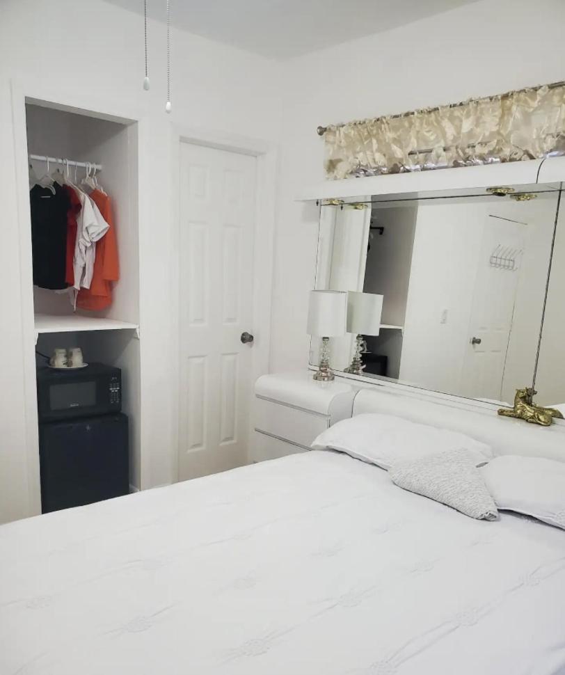 B1 Best Value On Private Bedroom With Private Bathroom In Little Havana, ไมอามี ภายนอก รูปภาพ